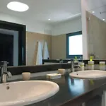 فيلة Casa Hugo