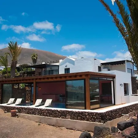 Casa Hugo Villa Tias