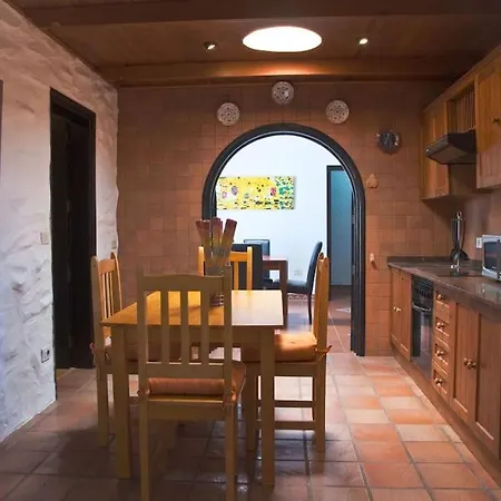 فيلة Casa Hugo *