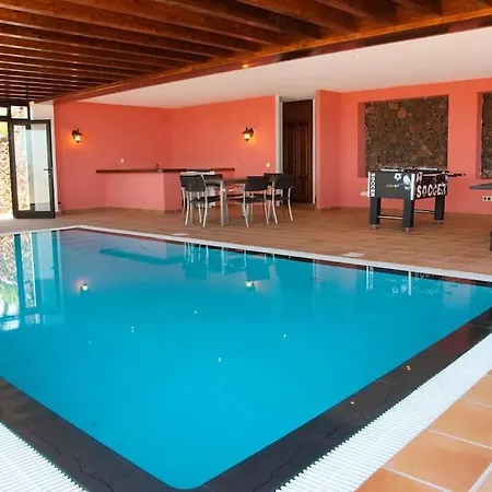 Casa Hugo Villa *